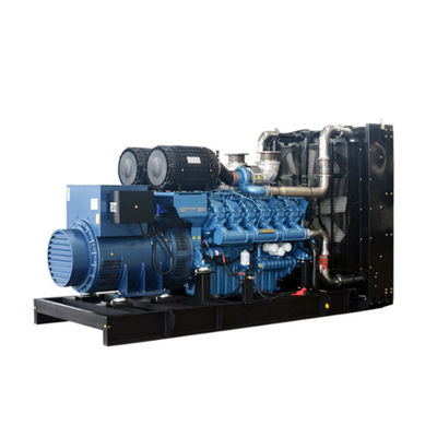 1800kw 디젤 발전기, 조용한 작동과 3단계 220/380V 50/60Hz 출력